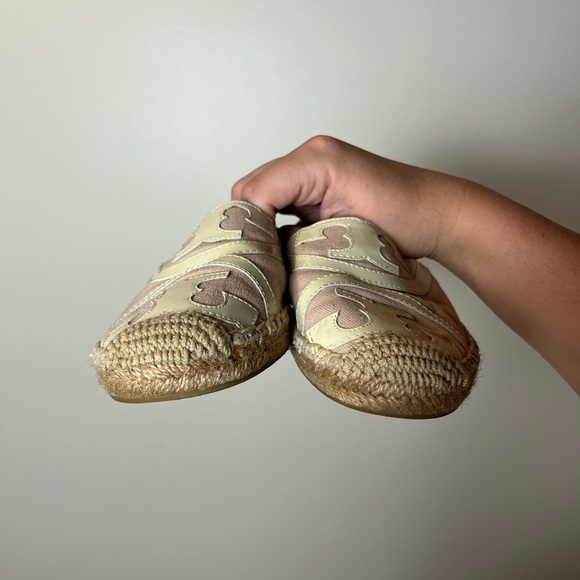 Tory Burch Poppy Espadrilles in Shell Pink/New Ivory | size 7 - Picture 5 of 7